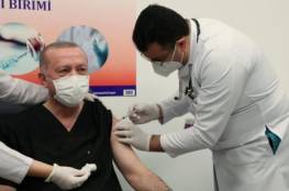 أردوغان يتلقى الجرعة الأولى من اللقاح الصيني المضاد لـ"كورونا"