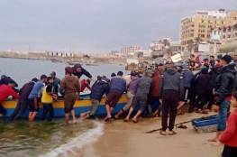 إصابة صياد جراء انقلاب قارب في بحر غزة