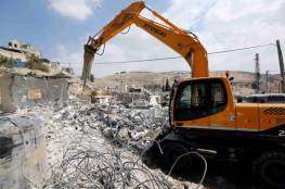 الاحتلال يسلم أوامر هدم لمنزل ومنشأة في القدس المحتلة