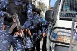 الشرطة تقبض على شخصين نشرا أخباراً كاذبه حول كورونا في رام الله . 