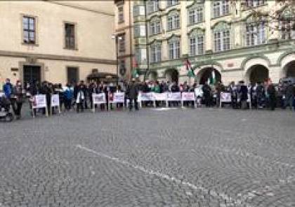 العاصمة التشيكية تشهد مسيرة جماهيرية رفضا لـ"صفقة القرن" الأمريكية