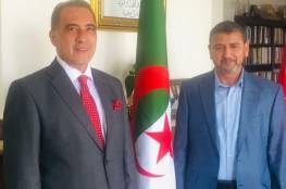 أبو زهري يلتقي السفير الجزائري بأنقرة