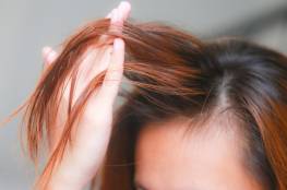مجموعة من الفوائد المدهشة لزيت الشعر
