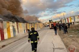 حريق ضخم بمصنع ومخزن للمواد البلاستيكية في بيت عور التحتا