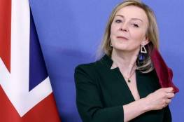 فيديو: وزيرة خارجية بريطانيا "تطرد" السفير الروسي بعد نقاش حاد 