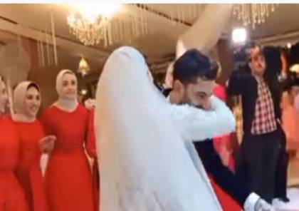 بالفيديو.. وصلة رقص لصلاح وابنته مكة في حفل زفاف شقيقه