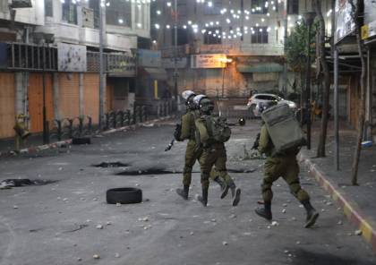 إصابتان بالرصاص والعشرات بالاختناق خلال مواجهات مع الاحتلال في الخليل