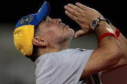 تفاصيل اللحظات الأخيرة في حياة مارادونا والكشف عن سبب وفاته