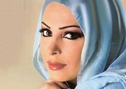 صور.. فنانة لبنانية شهيرة تعلن اعتزال الغناء وترتدي الحجاب
