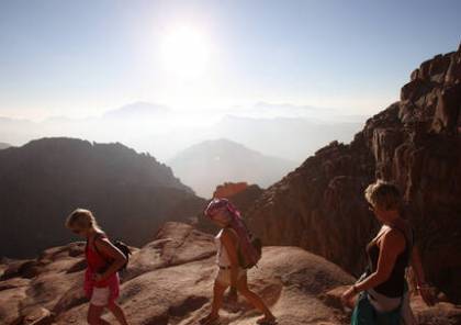إسرائيل تكشف شروط موسم السياحة إلى سيناء 