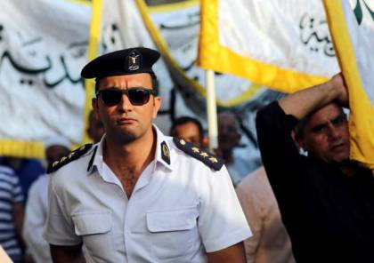 مصر تغلق ضريح الإمام الحسين وتدفع بقوات الأمن في ذكرى عاشوراء 