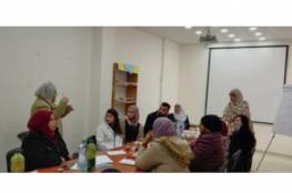 ورشة في نابلس حول مشاركة النساء والشباب في الانتخابات