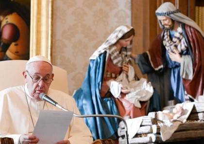 البابا فرنسيس: الاستهلاكية سرقت عيد الميلاد