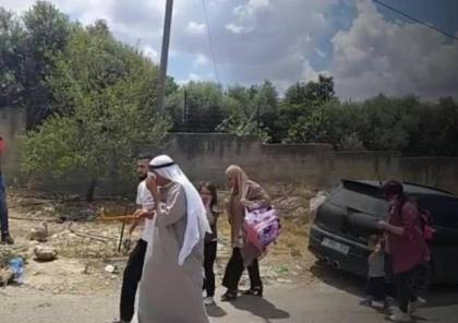 الاحتلال يغلق فتحة فرعون جنوب طولكرم ويطلق قنابل الغاز على المواطنين