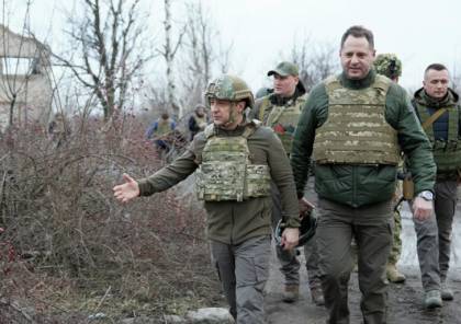 زيلينسكي يعلن التعبئة العامة في أوكرانيا: تُركنا لوحدنا في مواجهة روسيا 