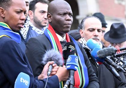  احتفاء في جنوب أفريقيا بالفريق القانوني بعد عودته من محكمة العدل الدولية (فيديو)