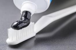 آثار صحية خطيرة قد يسببها معجون الأسنان المصنوع من الفحم
