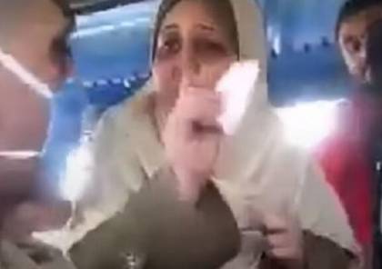 فيديو.. سيدة تمنع إهانة مجند مصري بالقطار وهكذا كافأها السيسي