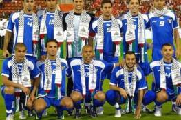 الكوفية الفلسطينية تزيّن صدور لاعبي المنتخب الكويتي في افتتاح "خليجي 23"