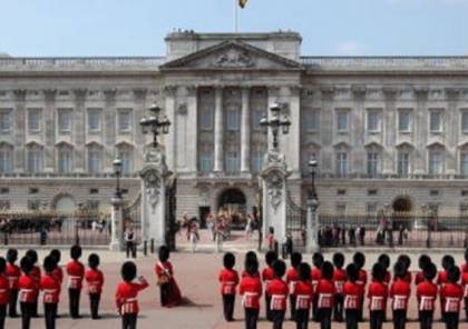 كم تكلف العائلة الملكية دافع الضرائب البريطاني. وما الأرباح؟