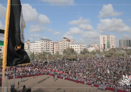 عشرات الآلاف يشاركون في مهرجان "ثأر الأحرار" الذي تقيمه "الجهاد" في غزة وجنين ولبنان وسورية
