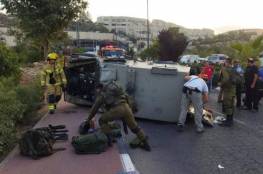 صور: إصابة معتقليْن فلسطينييْن و3 جنود إسرائيليين بانقلاب جيب عسكري في الخليل