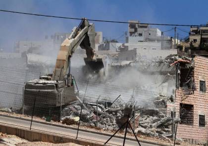 قوات الاحتلال تهدم منزلا في بلدة سلوان 
