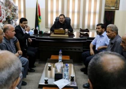 وزير التربية والتعليم يقرر إعادة 313 موظفاً إلى عملهم في قطاع غزة