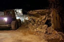 صور: قوات الاحتلال تهدم 4 منازل تعود ملكيتها لعائلة جرار 