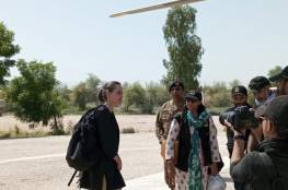 أنجلينا جولي تقوم بزيارة مفاجئة لباكستان