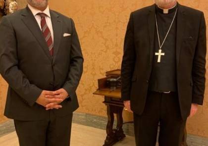 السفير قسيسيّة يلتقي وزير خارجيّة الفاتيكان