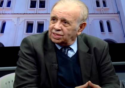 محام جزائري: وزير مسجون أبلغني بامتلاكه ملياري يورو في بنك سويسري