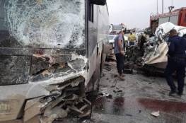 مصرع شاب من إكسال وإصابات بحادث بين حافلة وسيارة قرب سجن جلبوع