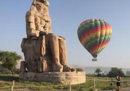 مصر تعيد رحلات البالون الطائر فوق معابد الفراعنة بالاقصر