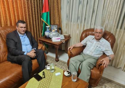 عباس زكي يستقبل رئيس قائمة "الحرية والكرامة" أمجد شهاب