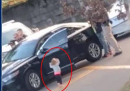 فيديو.. طفلة أمريكية تسلم نفسها للشرطة رافعة يديها بسبب والديها