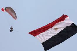 شاهد: احتفالات ضخمة بمصر في ذكرى نصر أكتوبر لدعم السيسي.. وظهور مروحيات "التمساح" الروسية