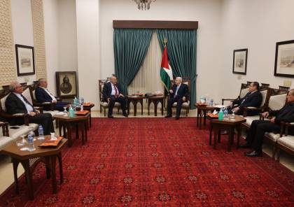 الرئيس عباس يستقبل وزير العمل في رام الله