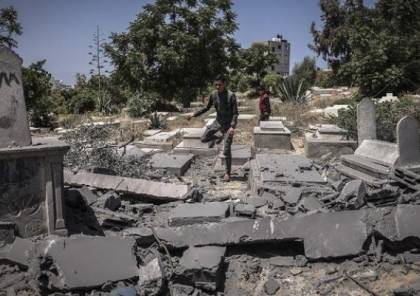 الاحتلال ينبش 1100 قبر بمقبرة في غزة ويسرق 150 من جثامين الشهداء