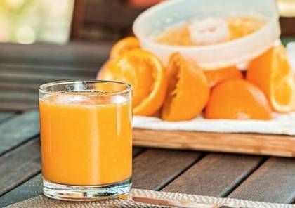 دراسة تحذر: عصير البرتقال يزيد احتمالات الإصابة بالسكري