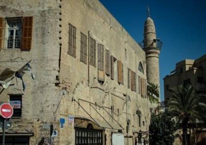 شرطة الاحتلال تعتزم تصعيد إجراءاتها بشأن الأذان في مسجد بيافا