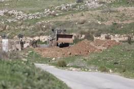 12 إخطارًا إسرائيليًا بالهدم جنوب قلقيلية