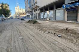 وزارة الأشغال تواصل أعمالها في فتح الشوارع وإزالة الأنقاض وركام المنازل المدمرة