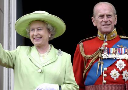 ظل يرتديه لمدة 74 عاما .. حذاء زفاف الأمير فيليب يثير تساؤلات! (صور)