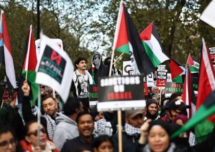 أكثر من 100 ألف شخص يشاركون بمسيرة داعمة لفلسطين في لندن 