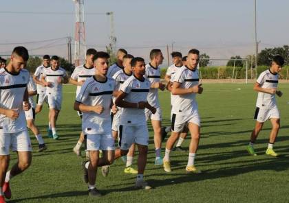 اختيار 4 لاعبين من غزة لقائمة منتخب الشباب في كأس العرب