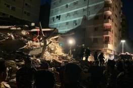 انهيار مبنى من 10 طوابق في القاهرة ومقتل 5 واصابة 23 آخرين..صور وفيديو