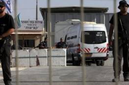 الاحتلال يعيد اعتقال أسيرين مقدسيين لحظة تحررهما من سجن النقب