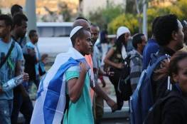 نتنياهو وغانتس يستقبلان 316 مهاجرًا يهوديًا جديدًا من اثيوبيا