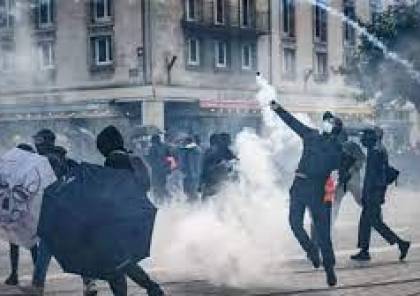 إيران تدعو فرنسا لضبط النفس والاهتمام بمطالب المحتجين